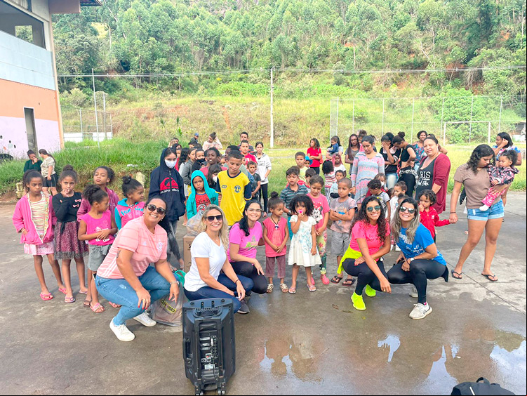 Evento aconteceu próximo à quadra do bairro, onde as atividades do Mente de Campeão são desenvolvidas