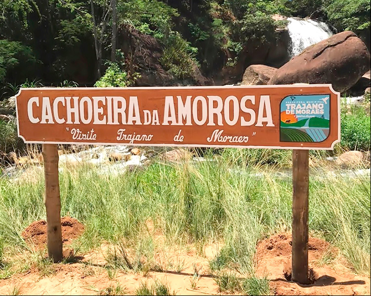 Uma das placas instaladas (Divulgação)