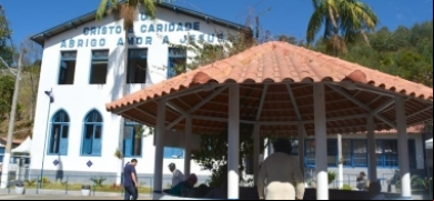 Alegria e solidariedade no Arraiá do Laje  | A Voz da Serra